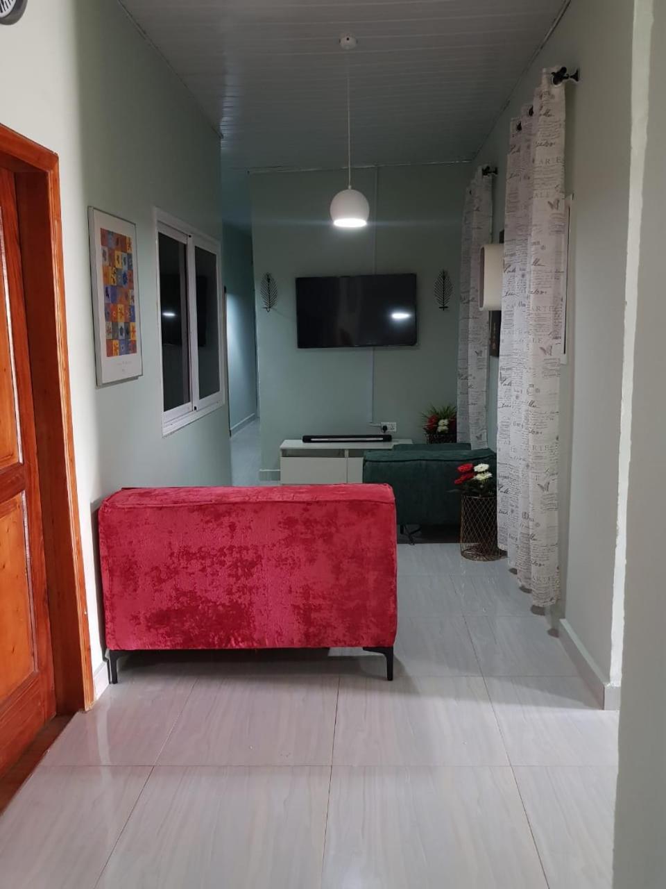 Nana Adu Guest House Koforidua Exterior foto