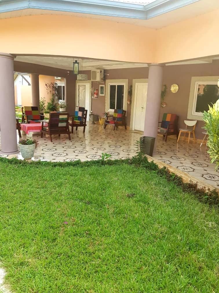 Nana Adu Guest House Koforidua Exterior foto
