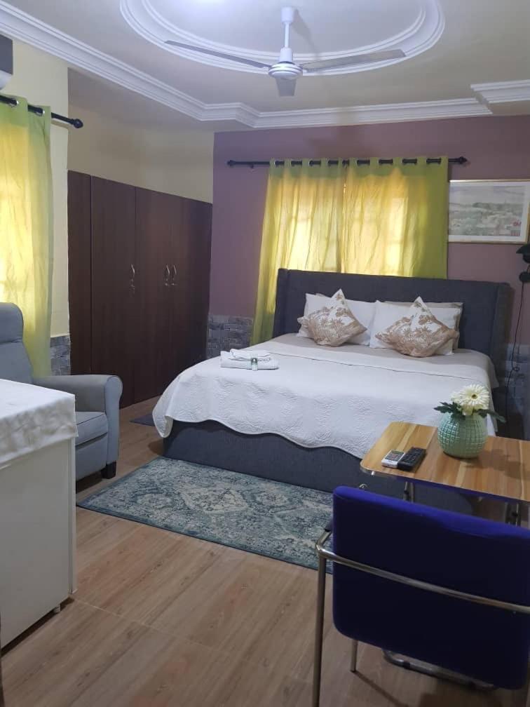 Nana Adu Guest House Koforidua Exterior foto