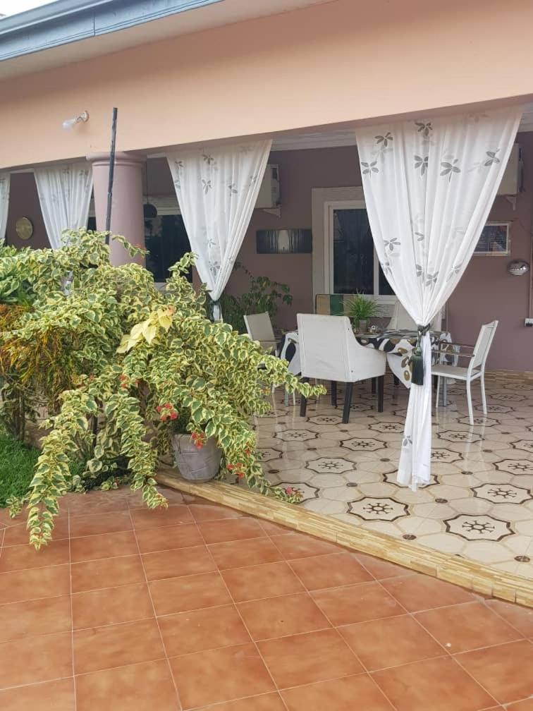 Nana Adu Guest House Koforidua Exterior foto