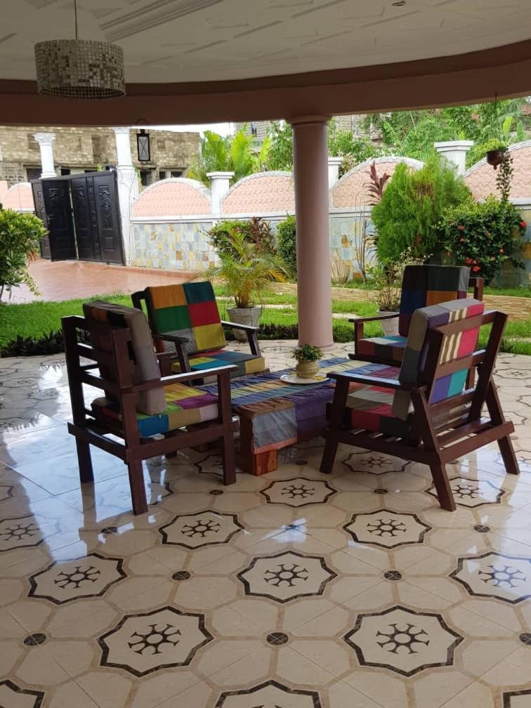 Nana Adu Guest House Koforidua Exterior foto